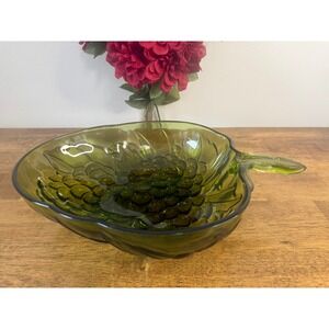Indiana Glass Harvest Grape Avocado Green Serving Bowl Vintage Fruit Kitchen